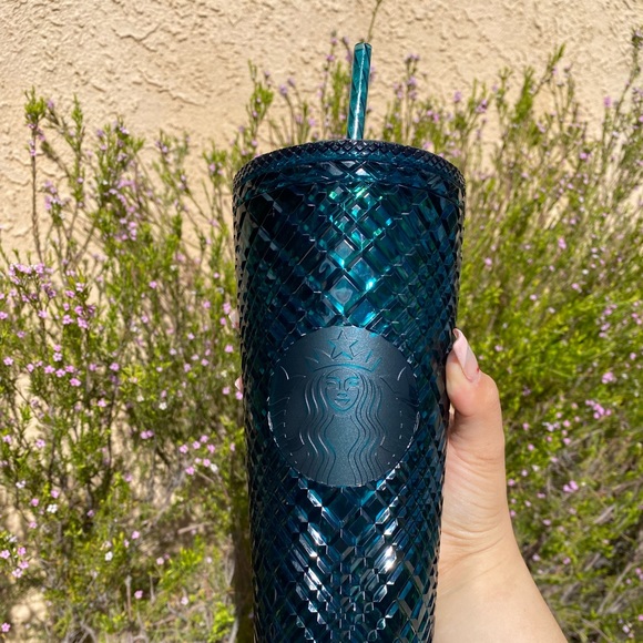 Starbucks tumblr - Picture 3 of 3